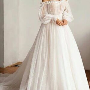 NWT -Ivory, Swiss Dot ball gown wedding dress size 14- FREE Petticoat & Shipping